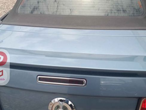 Used 2005 Ford Mustang Deluxe Convertible image 10