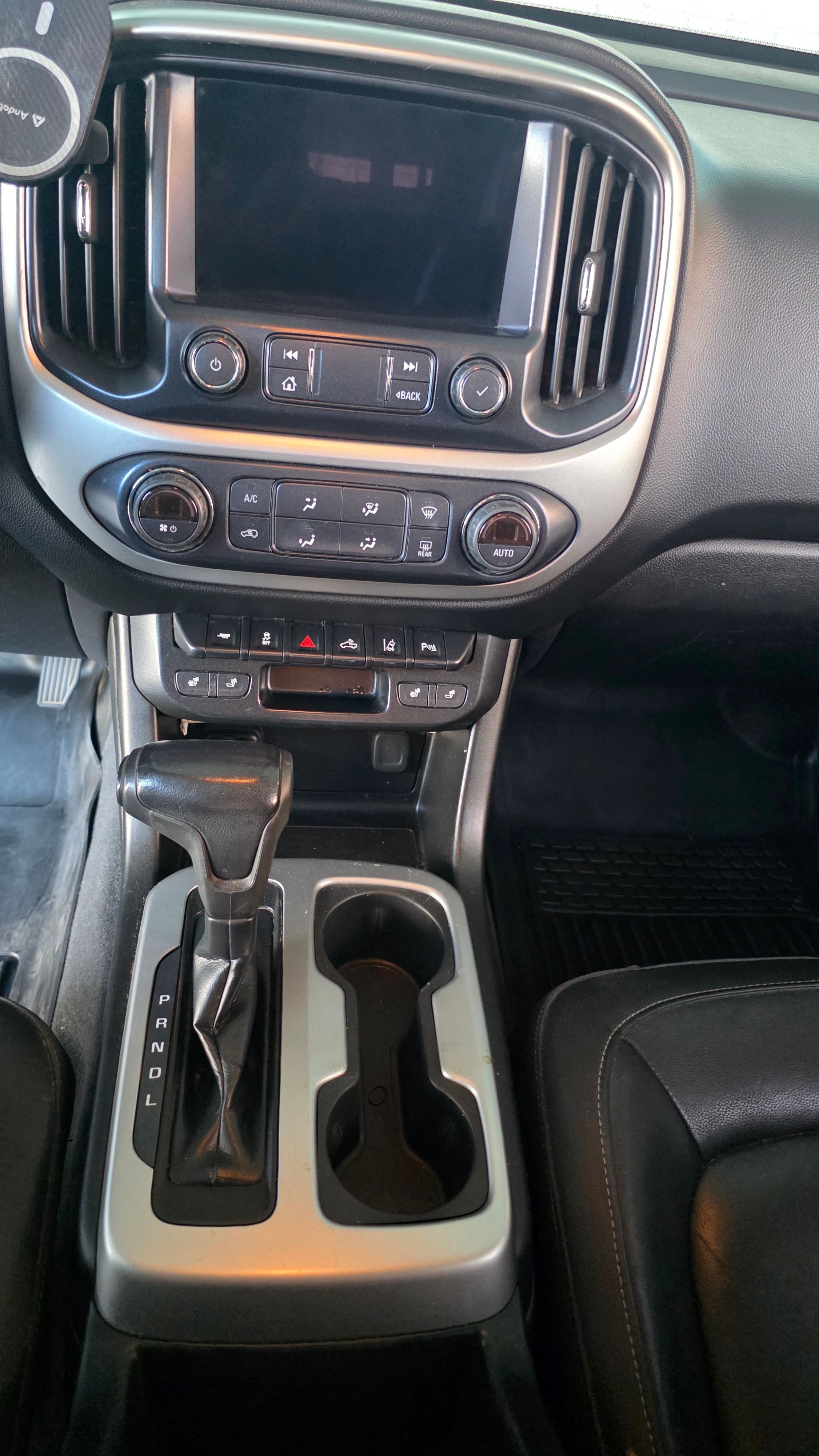 Used 2019 Chevrolet Colorado LT w/ Redline Special Edition RWD image 9