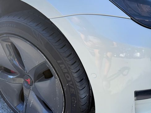 Used 2018 Tesla Model 3 Long Range RWD image 14
