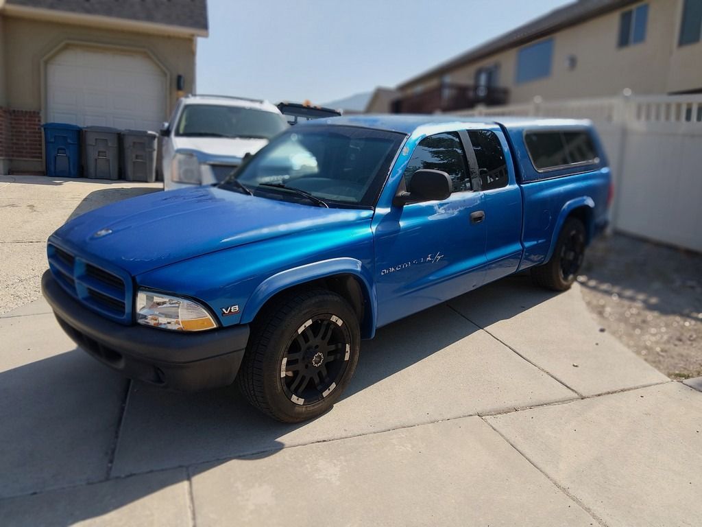 Used 1999 Dodge Dakota Sport RWD image 1