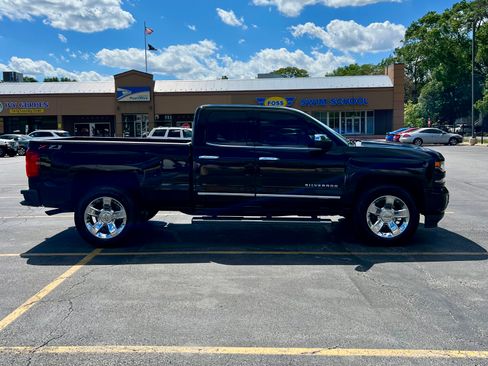 Used 2018 Chevrolet Silverado 1500 LTZ Z71 w/ LTZ Plus Package AWD/4WD image 12