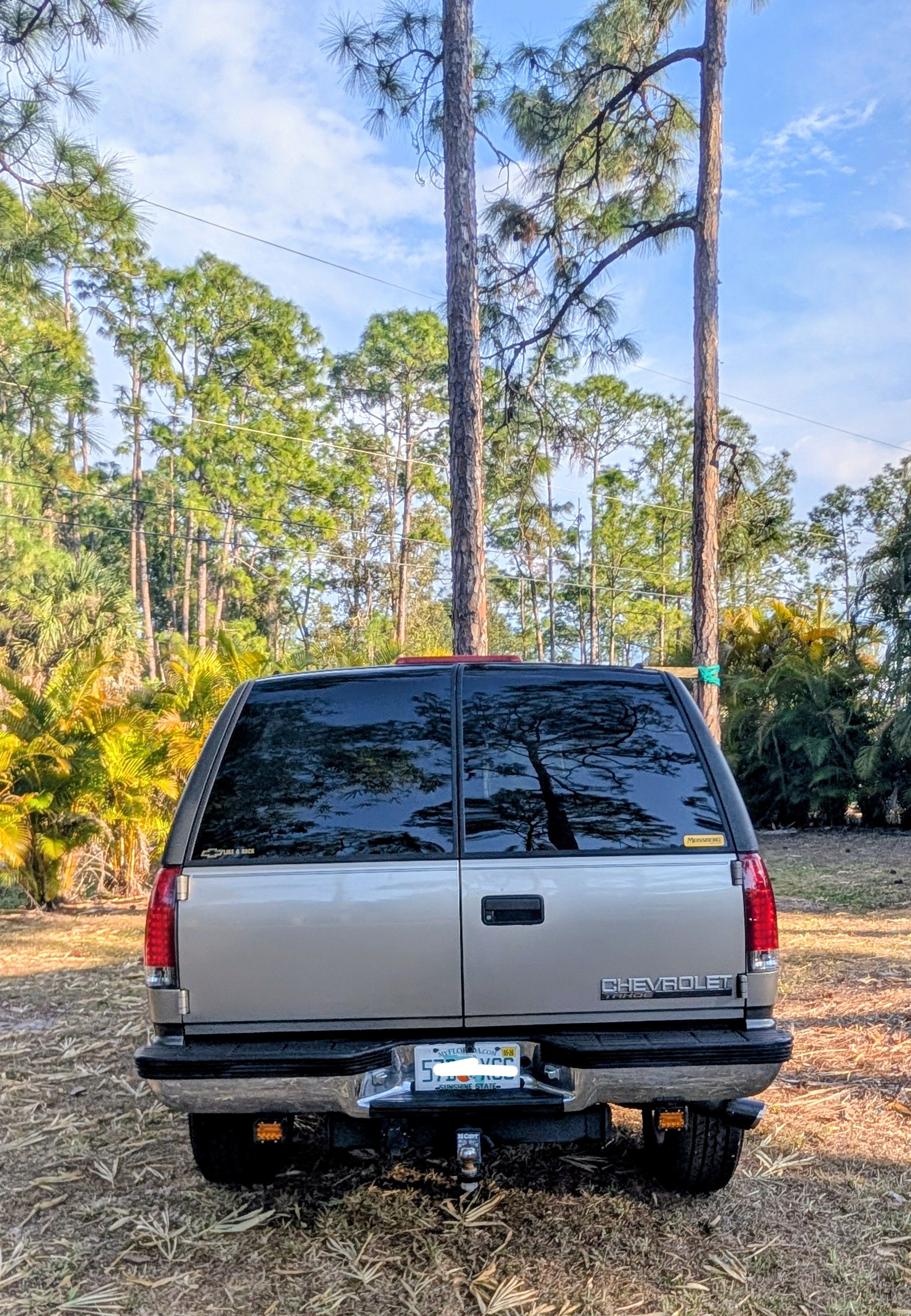 Used 1999 Chevrolet Tahoe 4WD 2-Door w/ Preferred Equipment Group image 5