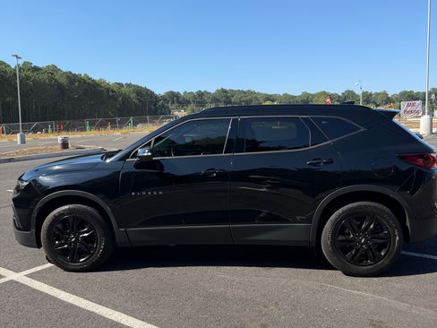 Used 2019 Chevrolet Blazer LT w/ Sound & Technology Package FWD image 5