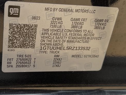 Used 2024 GMC Sierra 1500 Denali Ultimate image 9