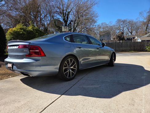 Used 2019 Volvo S90 T5 Momentum image 6