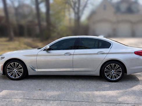 Used 2019 BMW 540i w/ Convenience Package image 1