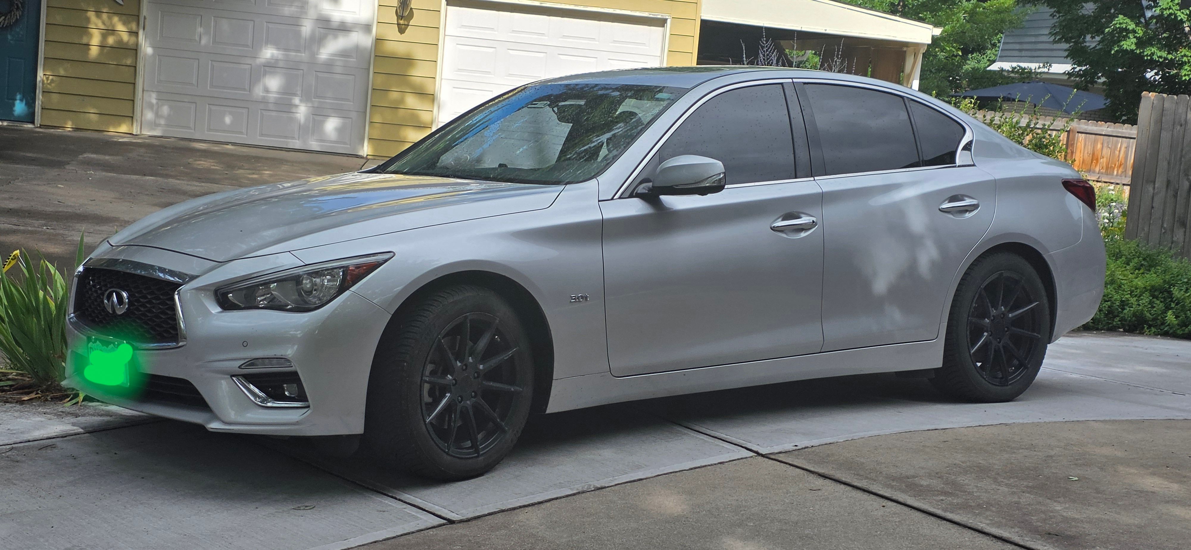 Used 2020 INFINITI Q50 Luxe w/ Essential Package (3.0T Luxe) AWD/4WD image 11