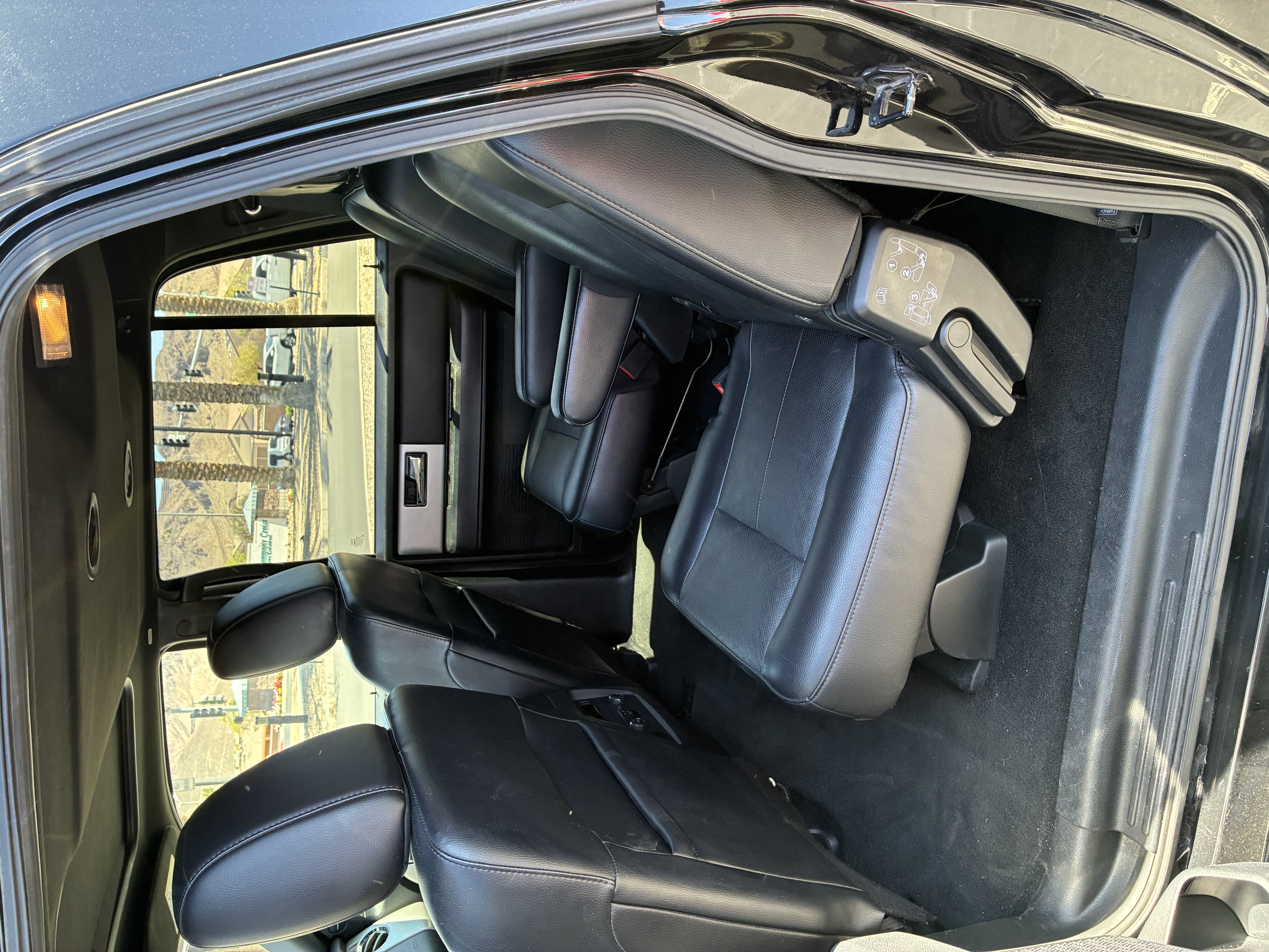 Used 2016 Ford Expedition EL Limited w/ Equipment Group 301A RWD image 9