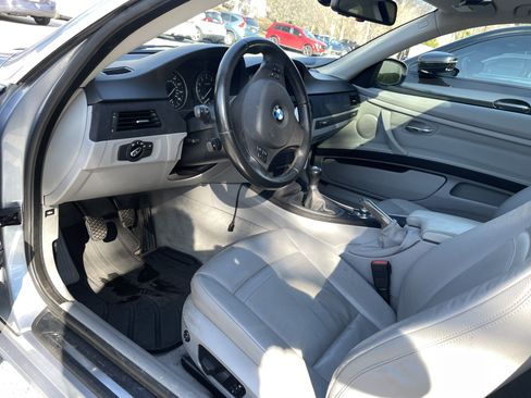 Used 2010 BMW 335i xDrive 335i xDrive Coupe 2D image 2