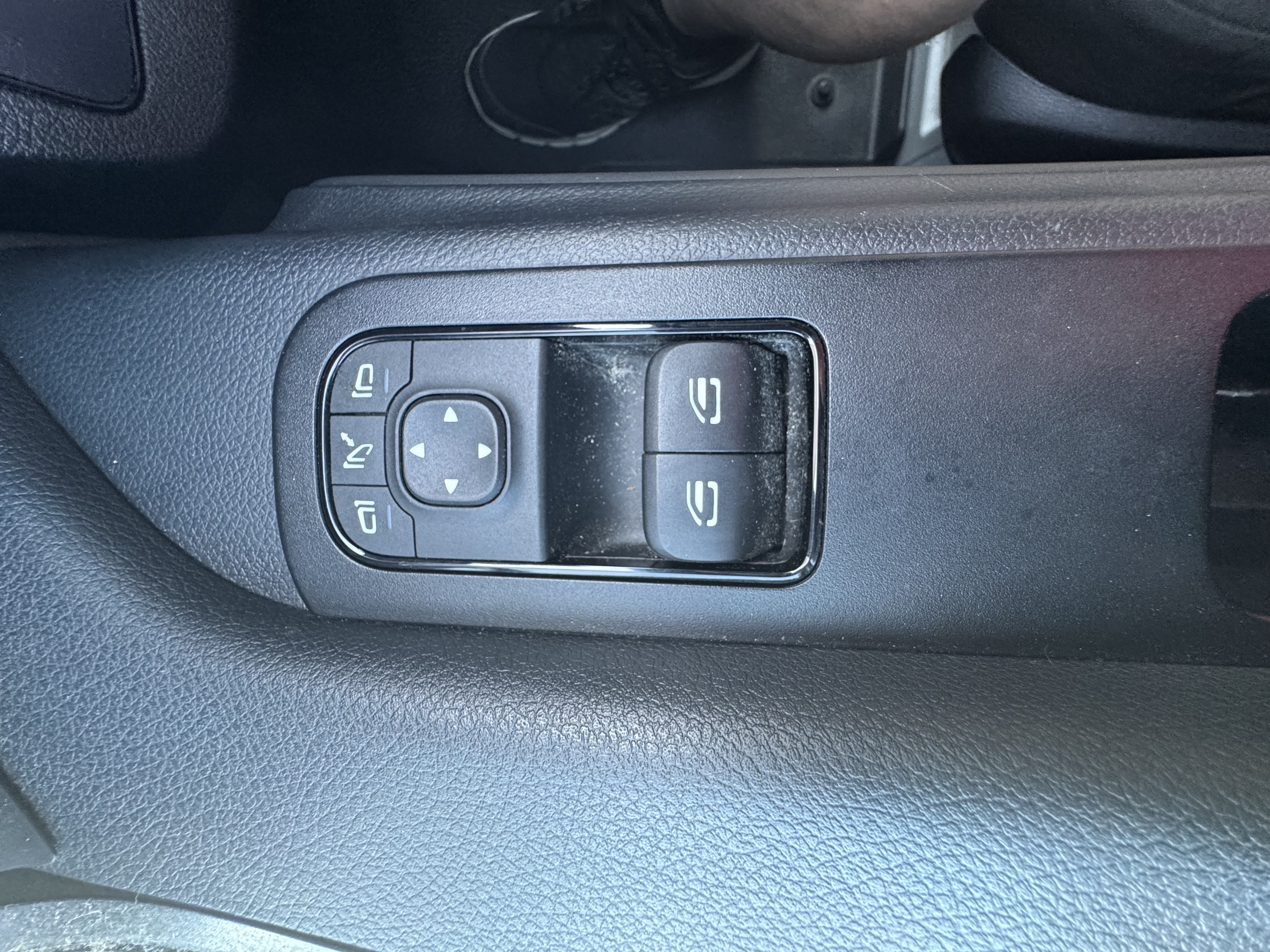 Used 2021 Mercedes-Benz Sprinter 2500 image 20