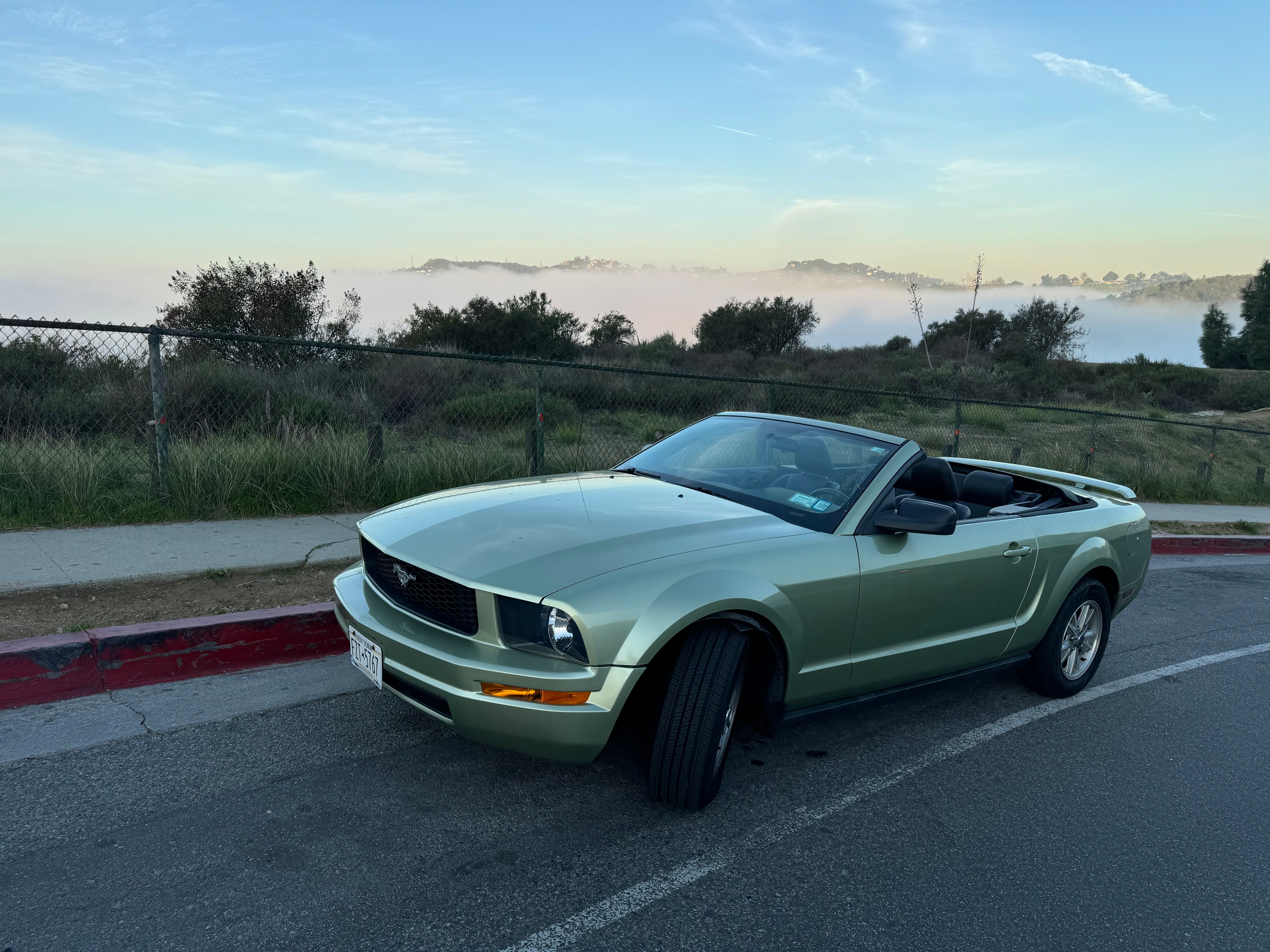 Used 2006 Ford Mustang Convertible RWD image 1