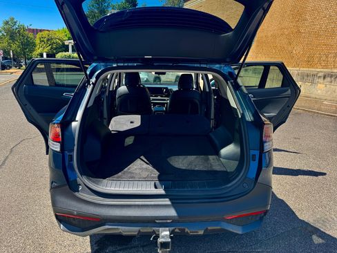 Used 2023 Kia Sportage EX image 8