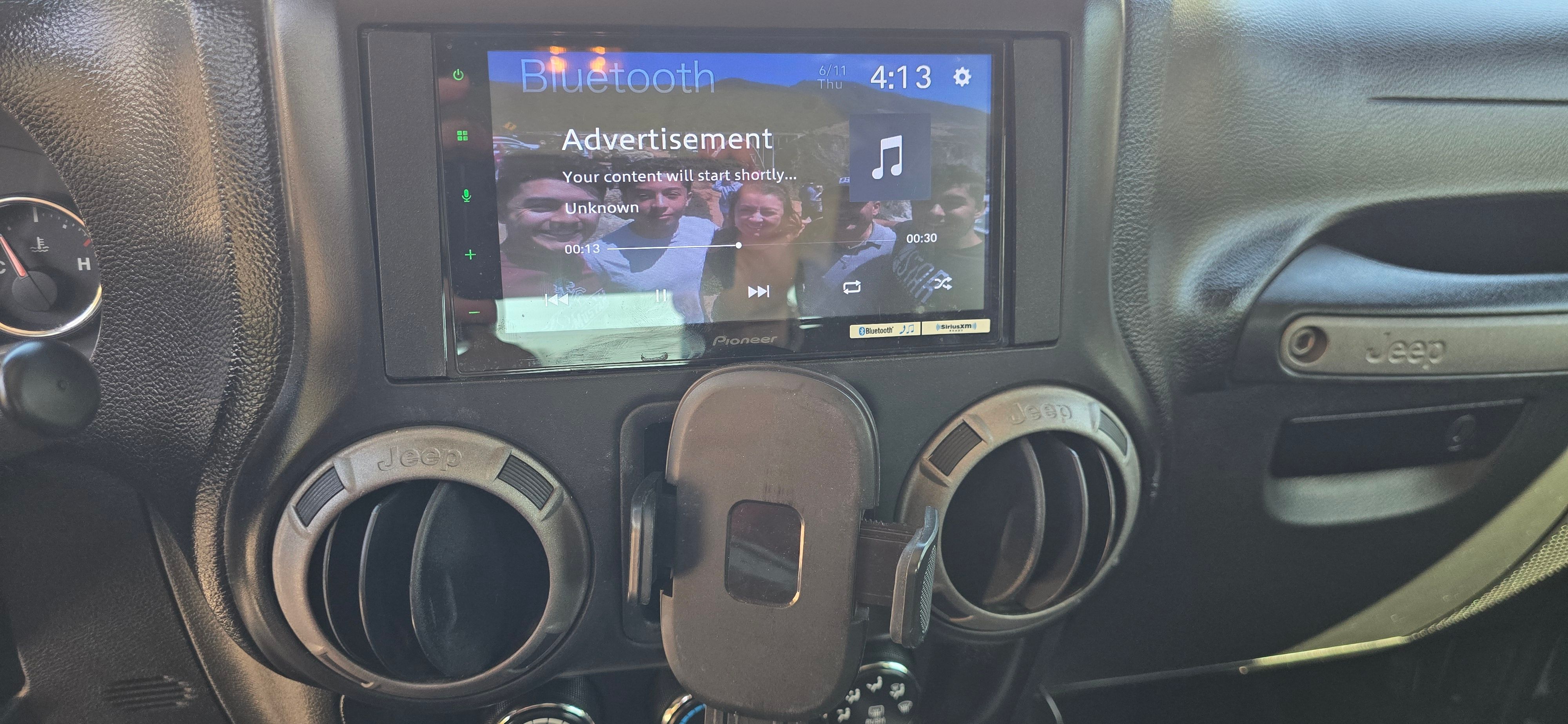 Used 2013 Jeep Wrangler Sport w/ Connectivity Group AWD/4WD image 12