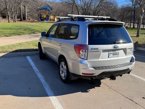 Used 2009 Subaru Forester 2.5XT Limited w/ Popular Equipment Group 1B image 6