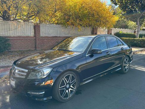 Used 2013 Mercedes-Benz C 250 Sedan image 1