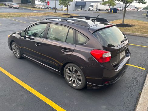 Used 2013 Subaru Impreza 2.0i Sport Premium image 8