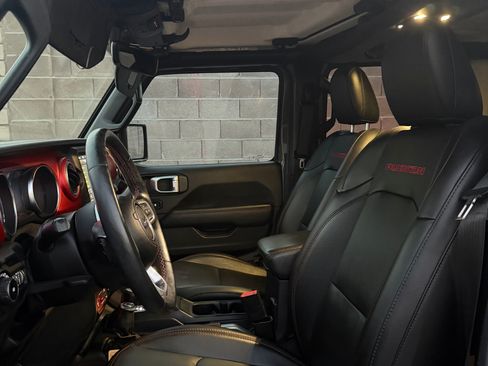 Used 2021 Jeep Wrangler Unlimited Rubicon AWD/4WD image 5