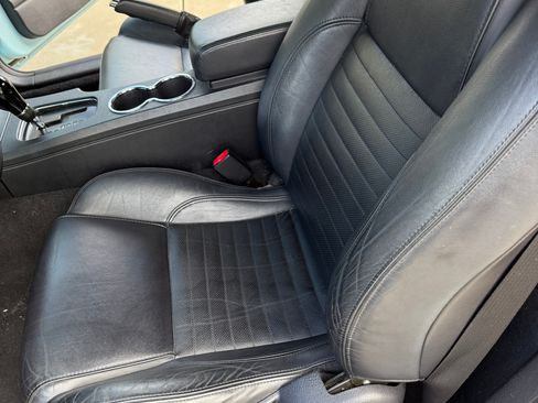 Used 2003 Ford Thunderbird image 8