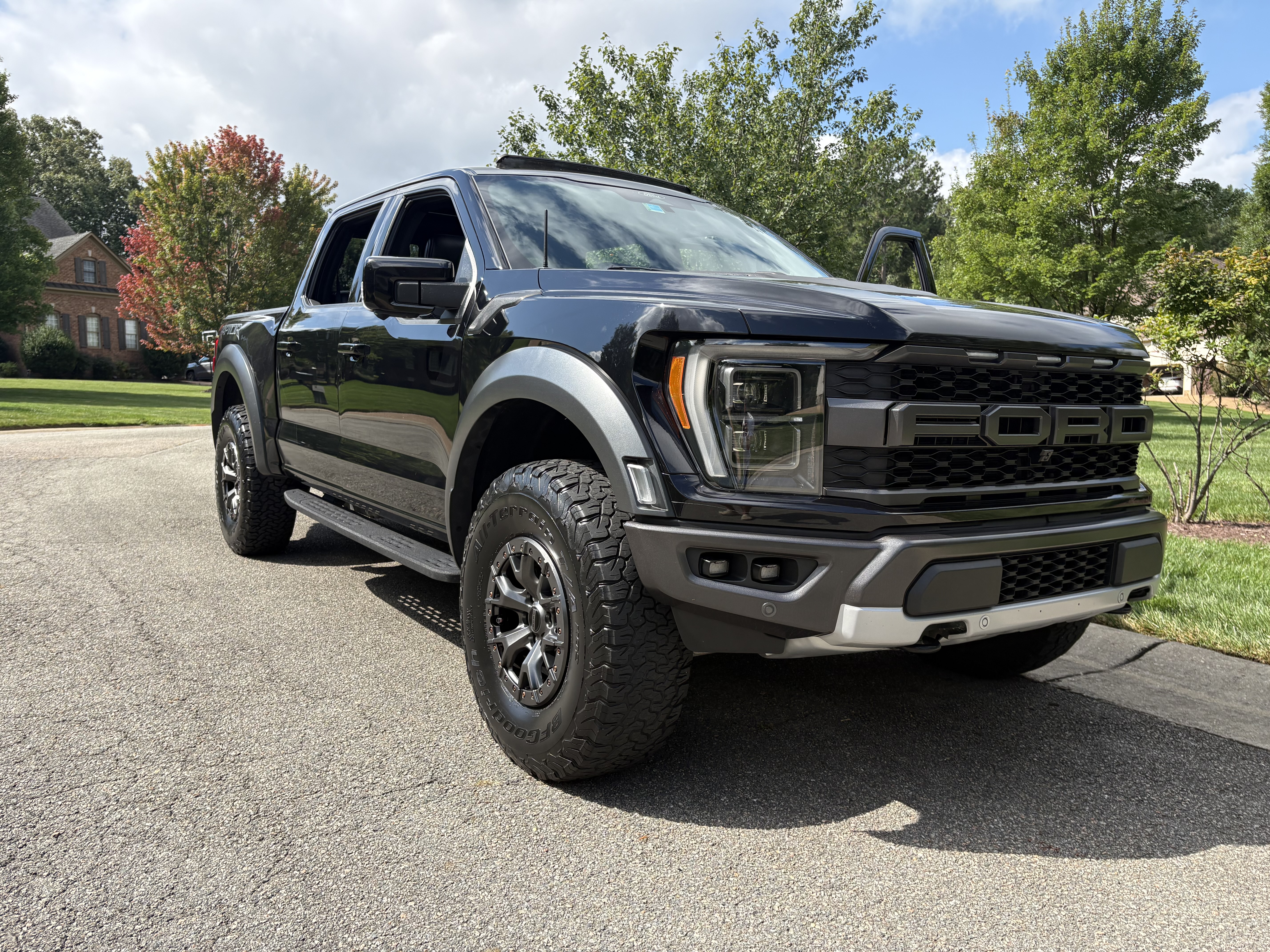 Used 2022 Ford F150 Raptor w/ Raptor 37 Performance Package AWD/4WD image 1