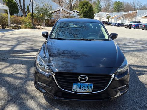 Used 2017 MAZDA MAZDA3 Sport w/ Preferred Equipment Package image 4