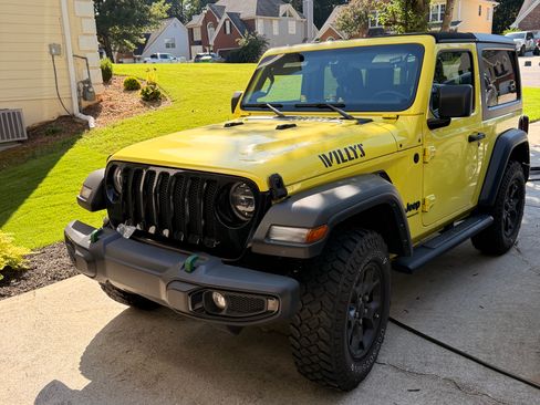 Used 2022 Jeep Wrangler Sport AWD/4WD image 2