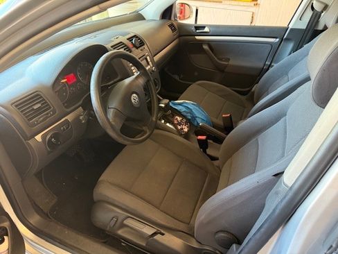 Used 2009 Volkswagen Rabbit S image 1