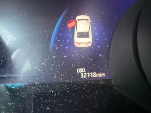 Used 2018 Toyota Camry XSE image 11