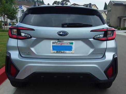 Used 2025 Subaru Crosstrek 2.5i Limited w/ Crosstrek Mirror Package AWD/4WD image 8
