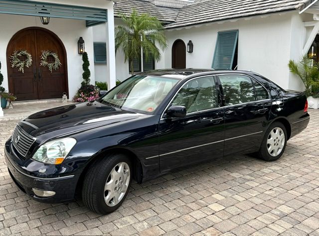 Used 2001 Lexus LS 430 w/ Ultra Luxury Pkg RWD image 1