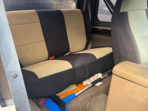 Used 2000 Jeep Wrangler Sahara image 9