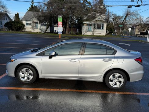 Used 2013 Honda Civic LX image 10