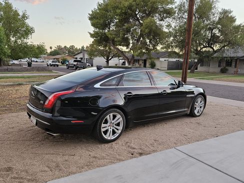 Used 2016 Jaguar XJ L Portfolio image 6