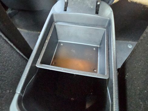 Used 2017 Kia Forte LX image 11