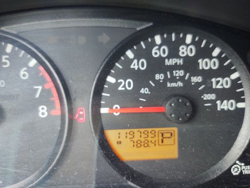 Used 2010 Nissan Frontier XE w/ XE Preferred Pkg image 13