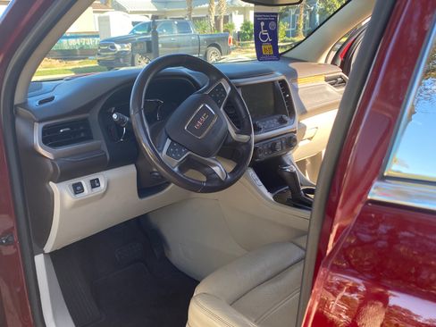 Used 2017 GMC Acadia Denali w/ Technology Package image 19