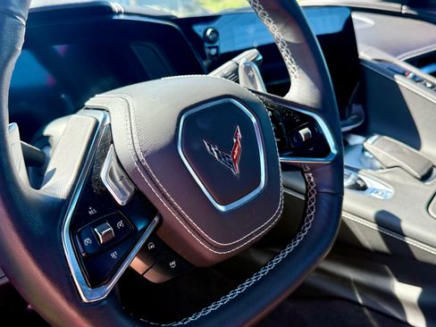 Used 2023 Chevrolet Corvette Stingray Premium Conv w/ Z51 Performance Package RWD image 14