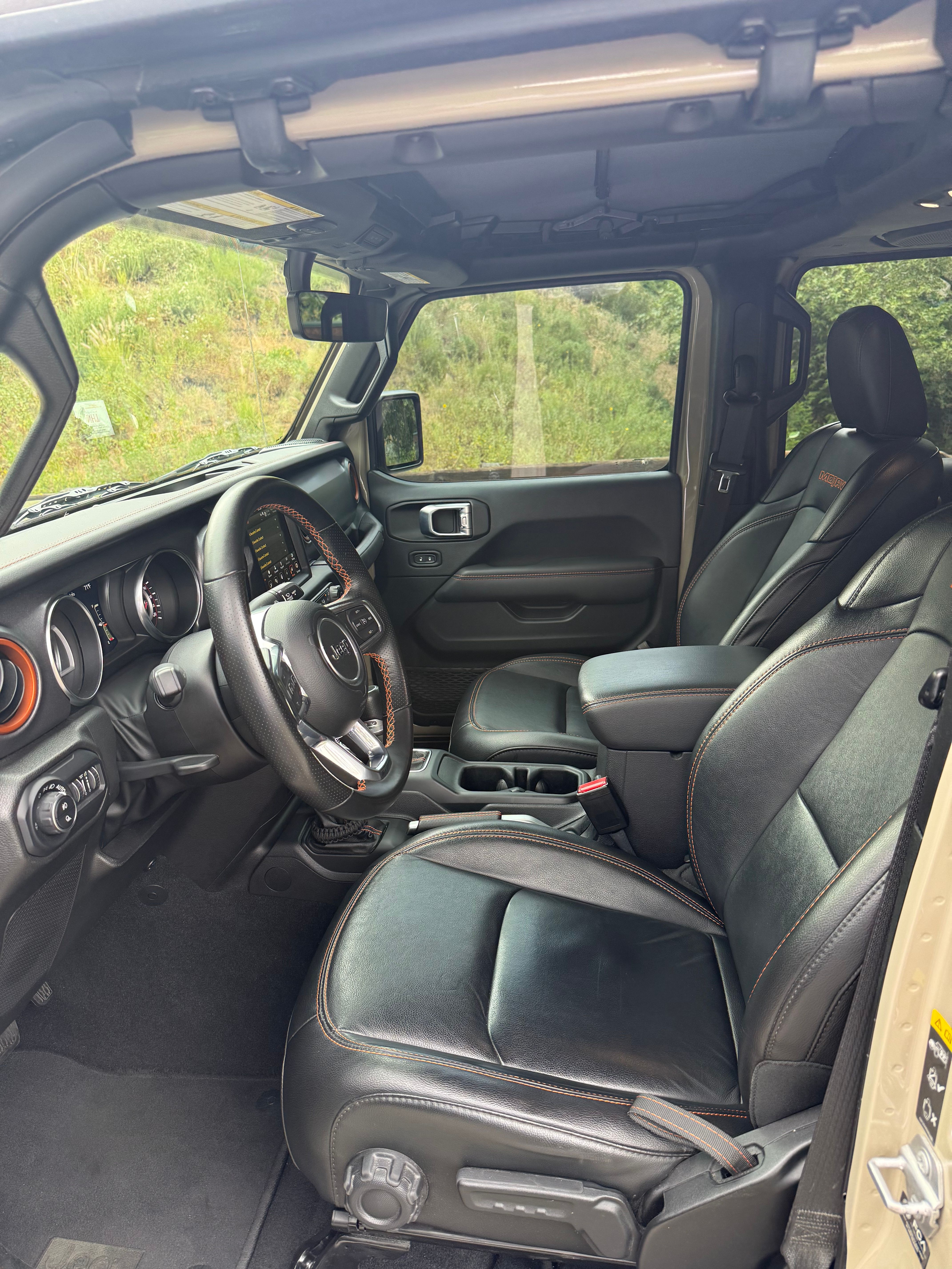 Used 2022 Jeep Gladiator Mojave w/ Trailer Tow Package AWD/4WD image 8