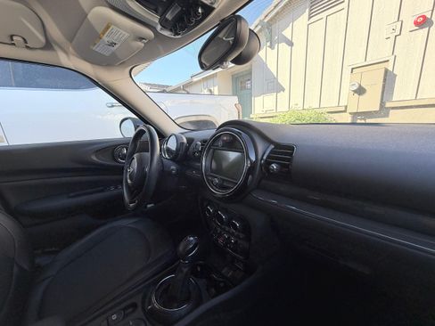 Used 2017 MINI Cooper Clubman image 7
