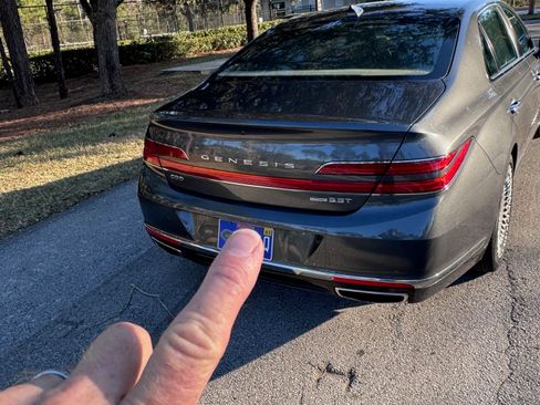 Used 2020 Genesis G90 3.3T Premium image 17