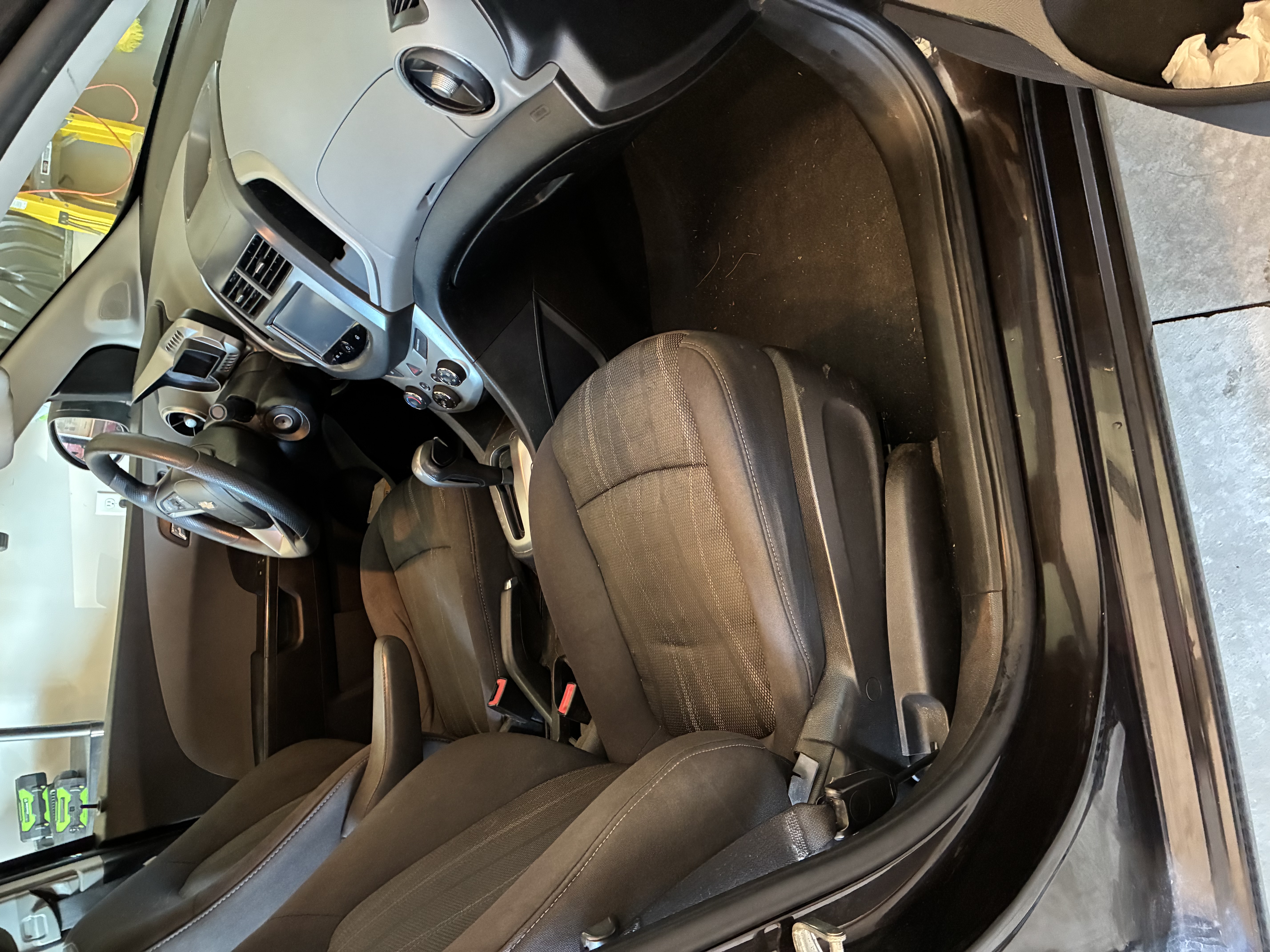 Used 2015 Chevrolet Sonic LT FWD image 5