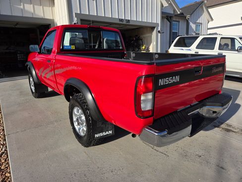 Used 1998 Nissan Frontier XE image 23