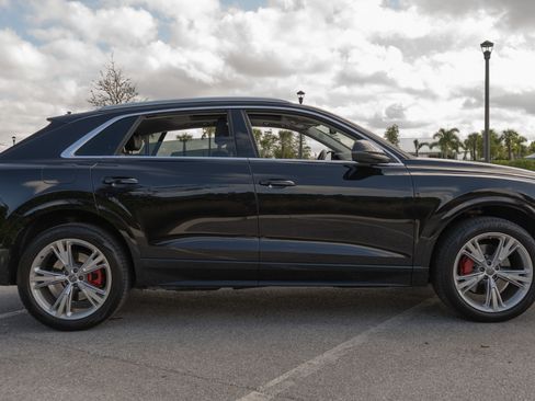 Used 2019 Audi Q8 Premium Plus w/ Premium Plus image 8