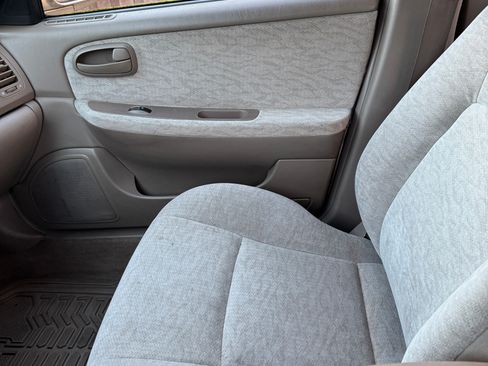 Used 2005 Kia Optima LX image 10