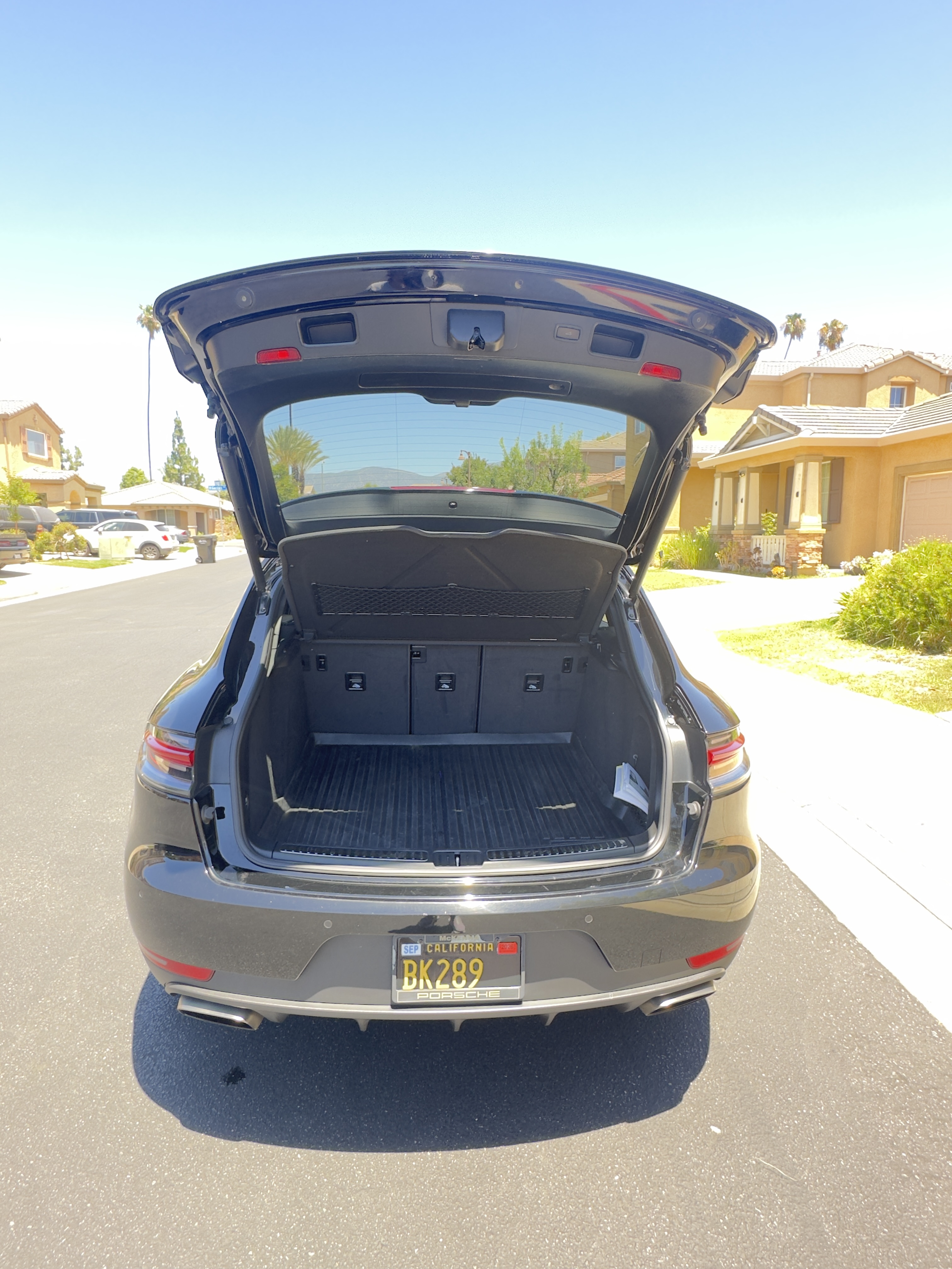 Used 2020 Porsche Macan AWD/4WD image 9