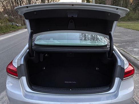 Used 2015 Hyundai Genesis 3.8 w/ Option Group 03 image 2