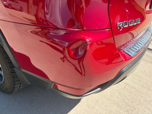 Used 2017 Nissan Rogue SL image 11