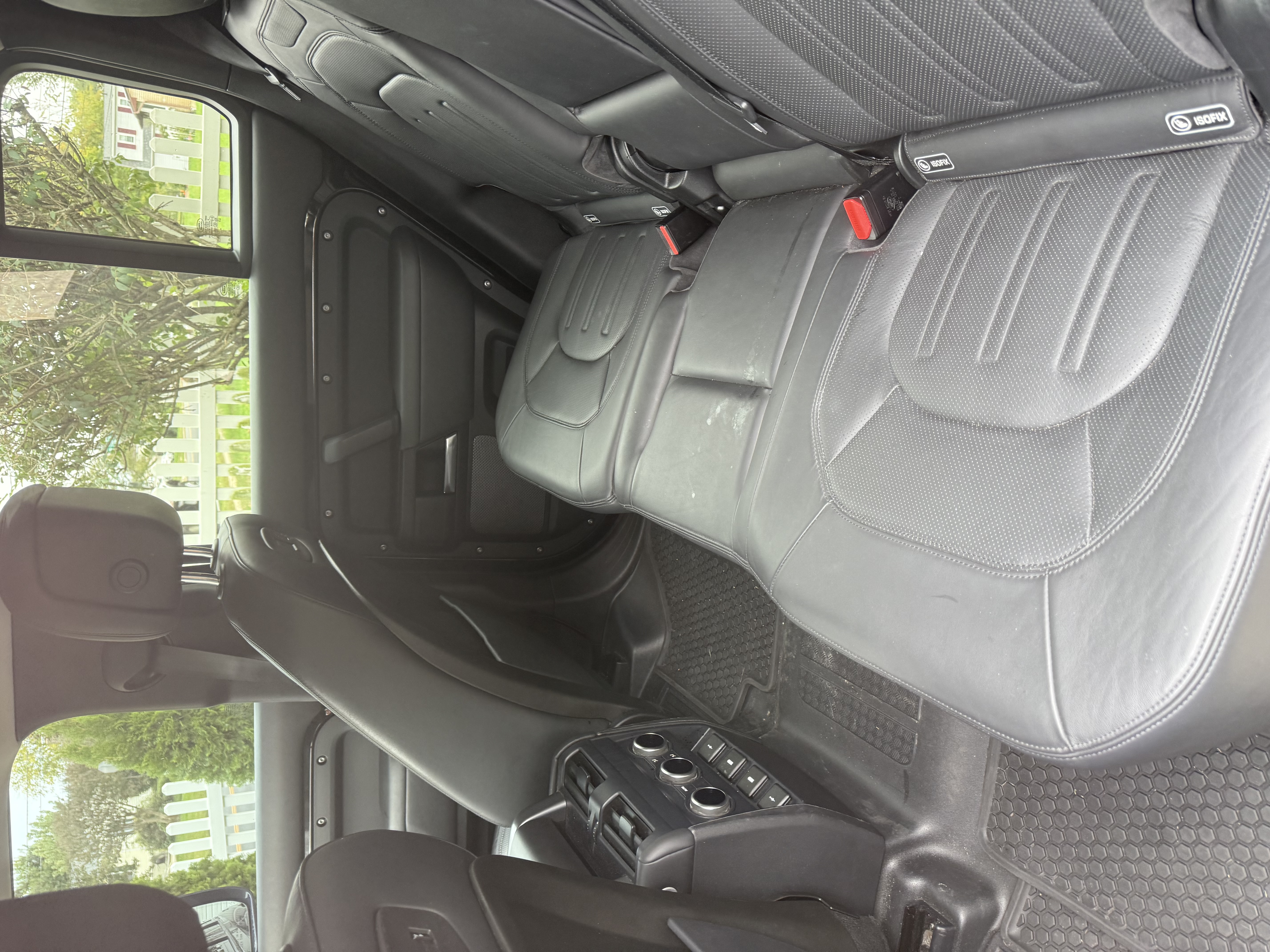 Used 2020 Land Rover Defender 110 S AWD/4WD image 13