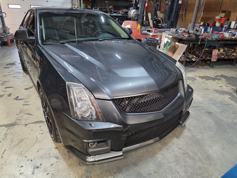 Used 2009 Cadillac CTS V RWD image 6