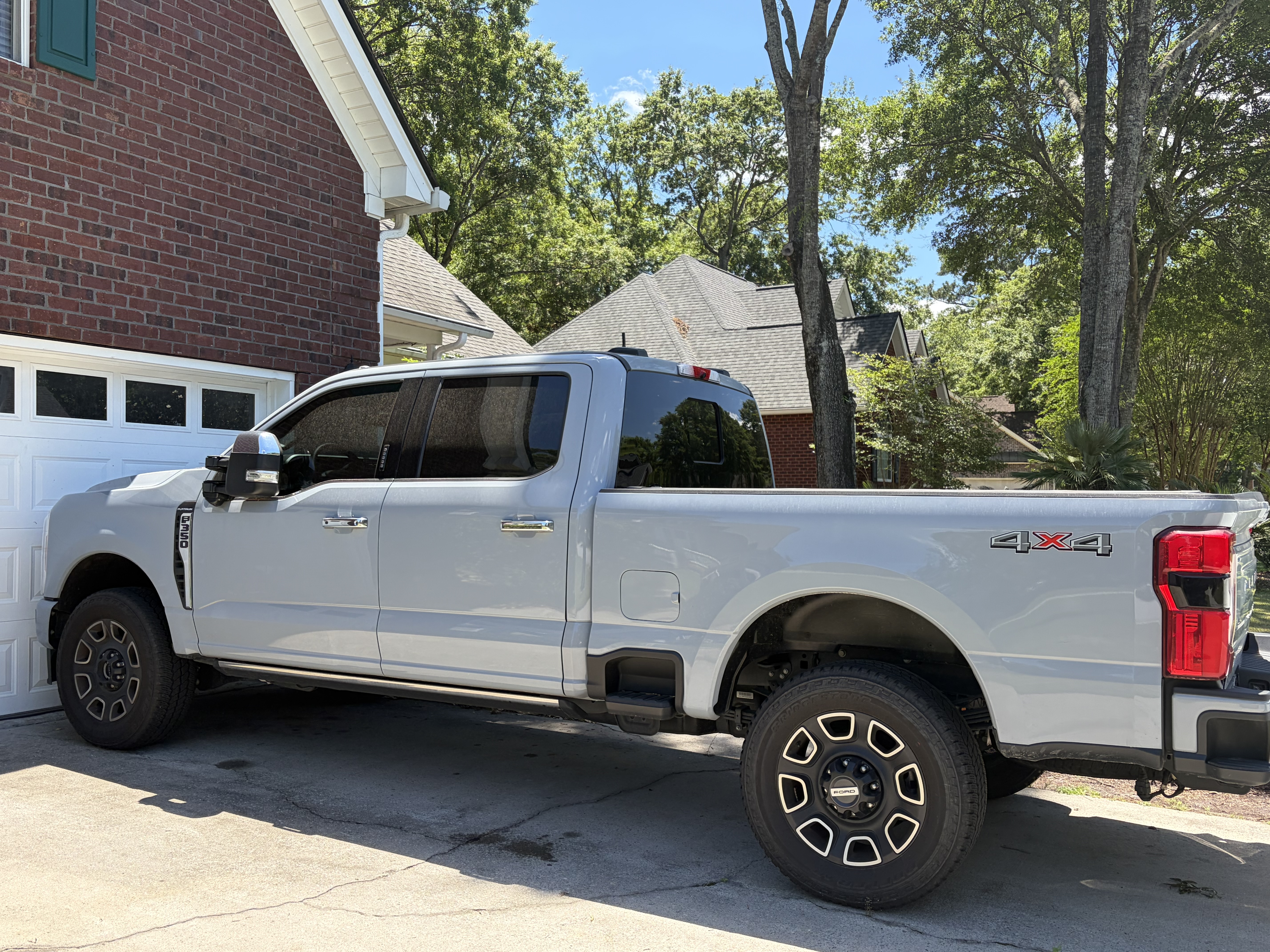Used 2024 Ford F350 Platinum AWD/4WD image 2