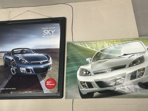 Used 2007 Saturn Sky RWD image 13